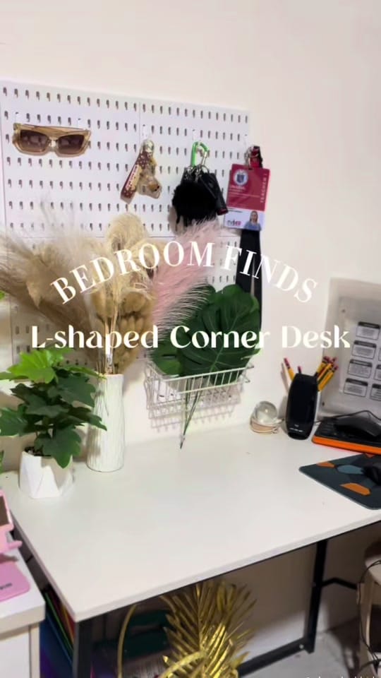Post 1 by Fancy Luna on TikTok (video)