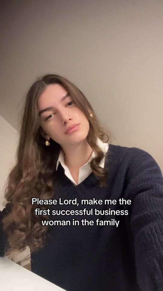 Post 10 by ersa on TikTok (video)