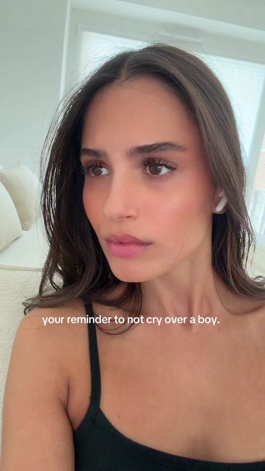 Post 4 by Lillia on TikTok (video)