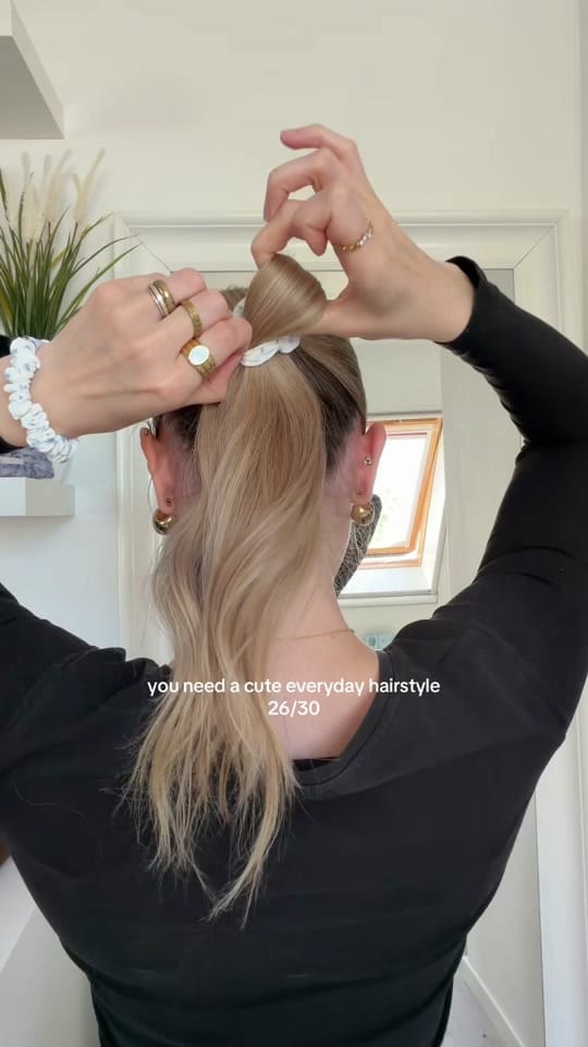 Post 6 by enolaewert on TikTok (video)