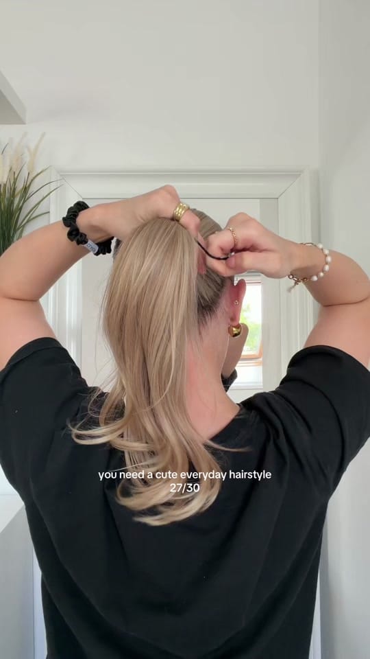 Post 2 by enolaewert on TikTok (video)