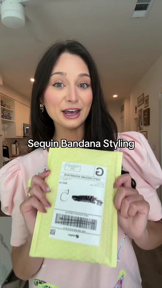 Post 3 by Chloie Crowe on TikTok (video)