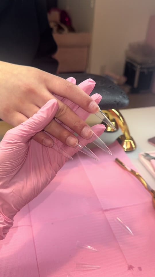 Post 5 by gabs💞 on TikTok (video)