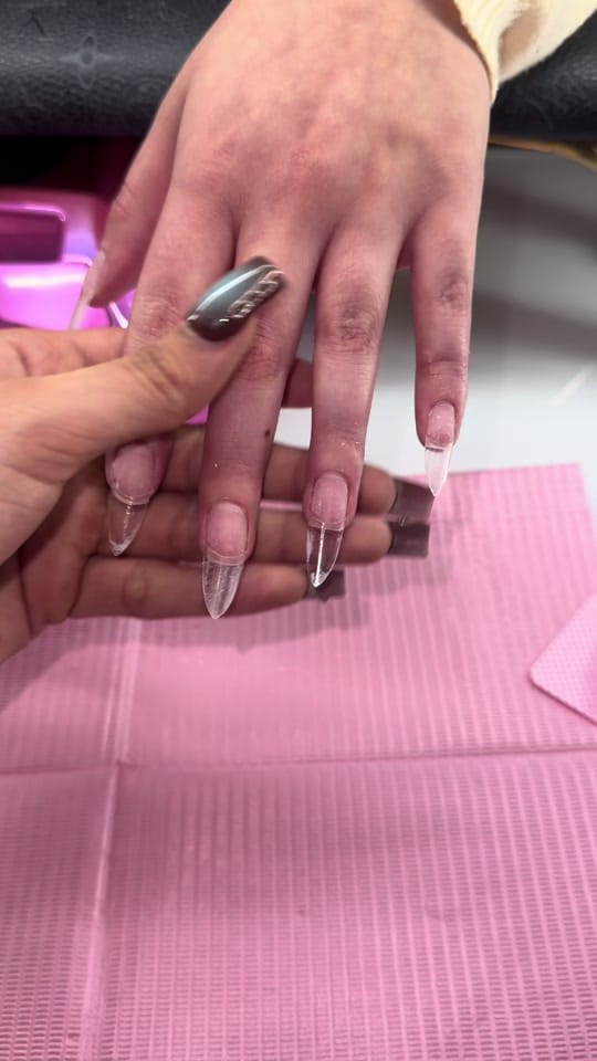 Post 6 by gabs💞 on TikTok (video)
