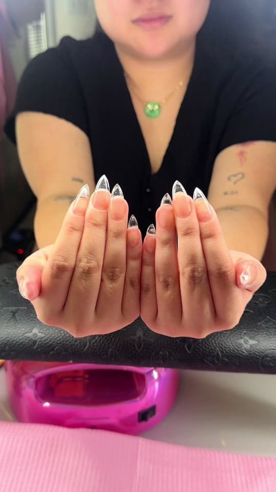 Post 2 by gabs💞 on TikTok (video)