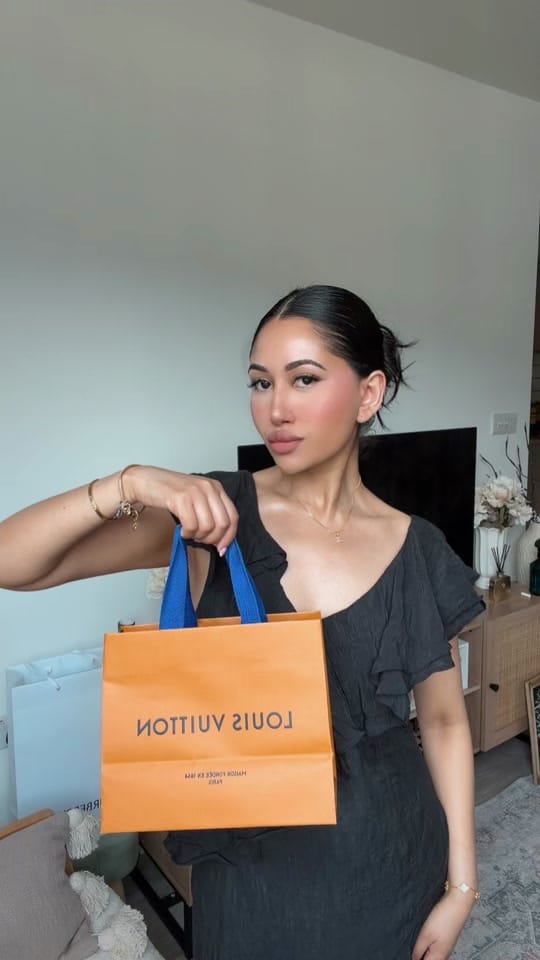 Post 2 by resh.skin on TikTok (video)