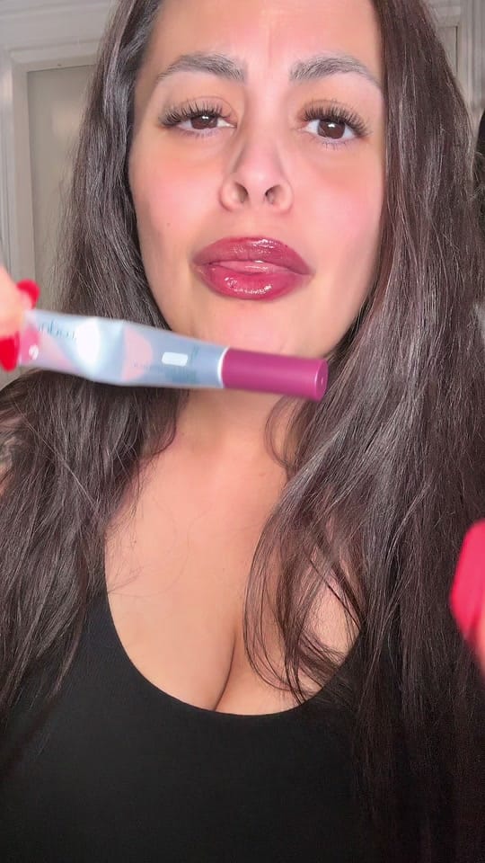 Post 8 by Stuff From Steph 4️⃣0️⃣➕💄🧴✨ on TikTok (video)