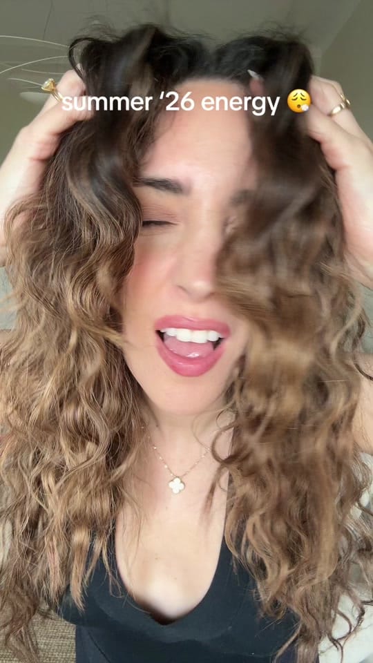 Post 5 by Diana Verry on TikTok (video)