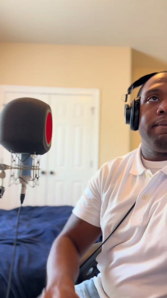 Post 9 by Cardaniel 🎤🎶 on TikTok (video)