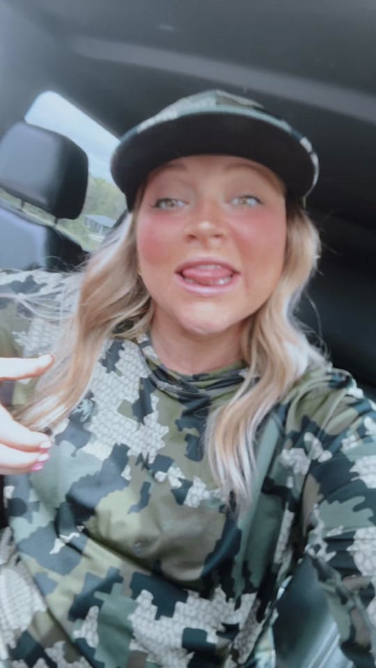 Post 6 by kenziehawkins22 on TikTok (video)