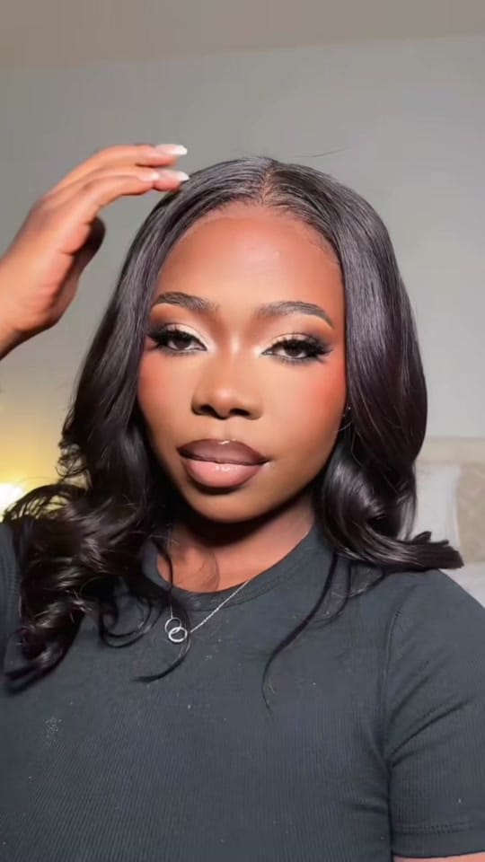 Post 2 by Essi Dramé | MUA IN GERMANY on TikTok (video)