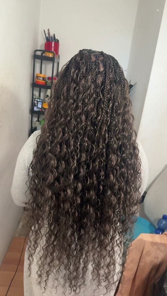 Post 10 by Ririmakeover & Hair on TikTok (video)