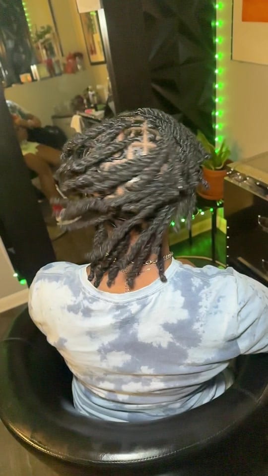 Post 7 by BriLocsChicago on TikTok (video)