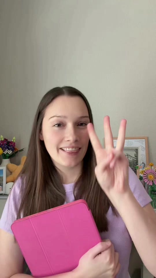 Post 5 by Alexis | Digital Artist on TikTok (video)