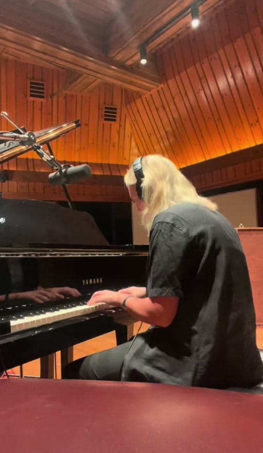 Post 4 by Rosie Smith on TikTok (video)