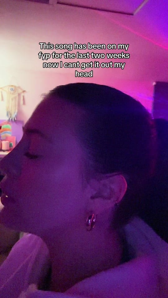 Post 5 by Ameliacee on TikTok (video)