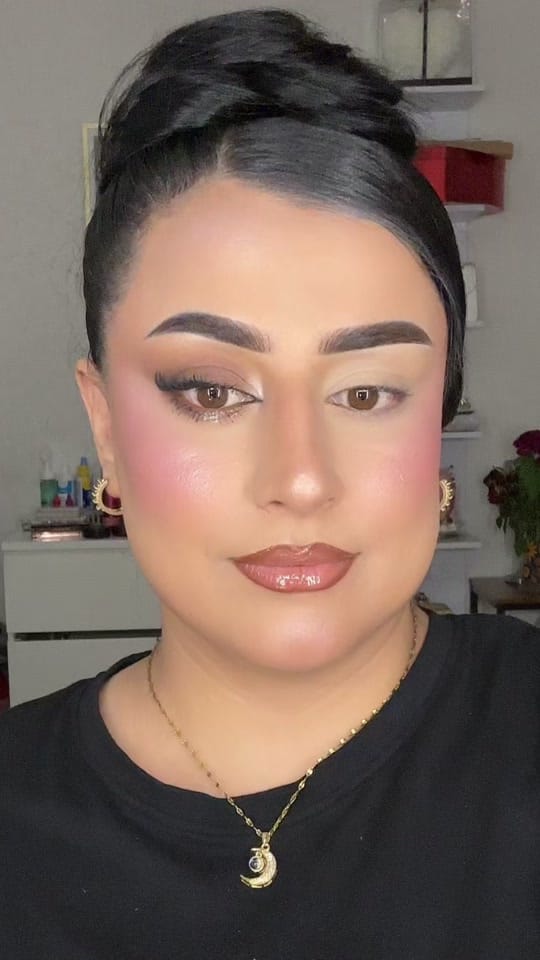 Post 2 by Roheen_beauty on TikTok (video)