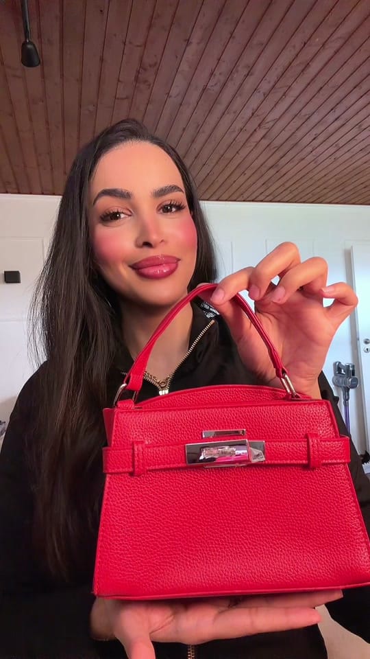 Post 7 by nahla elsebae on TikTok (video)