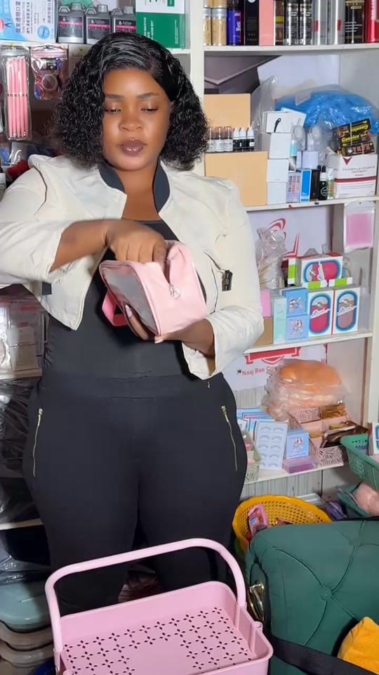 Post 2 by Naajbee Hub on TikTok (video)