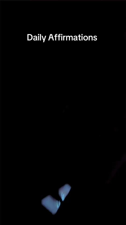 Post 2 by Essence 💖 on TikTok (video)