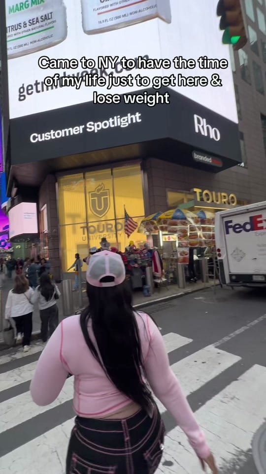 Post 6 by Essence 💖 on TikTok (video)