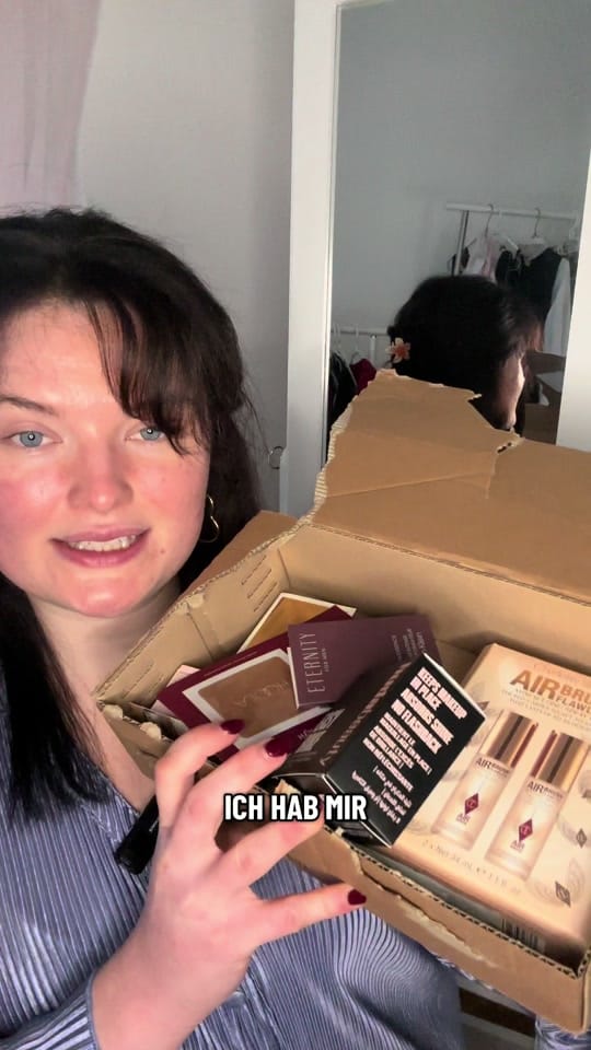 Post 8 by Nicole Zrk on TikTok (video)