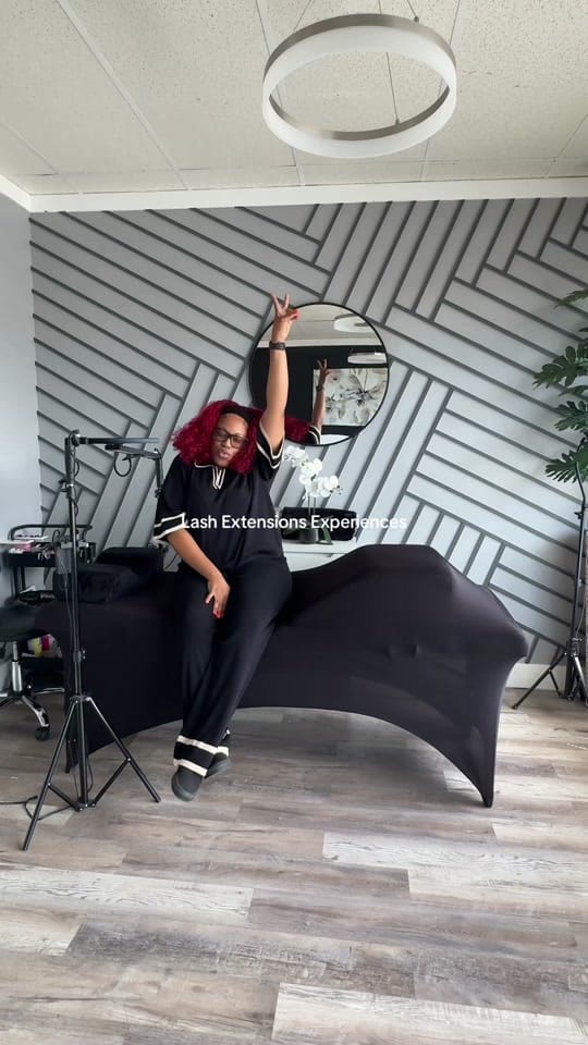 Post 2 by Court|CHI LASH ARTIST+SUPPLIER on TikTok (video)