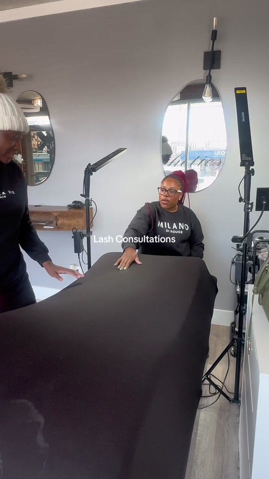 Post 8 by Court|CHI LASH ARTIST+SUPPLIER on TikTok (video)