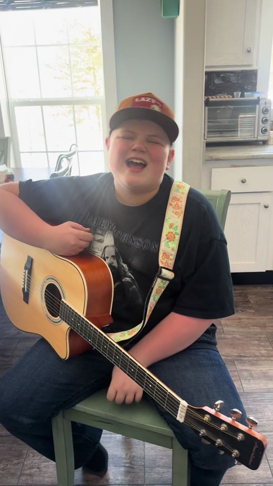 Post 1 by Dalton Dailey fan page on TikTok (video)