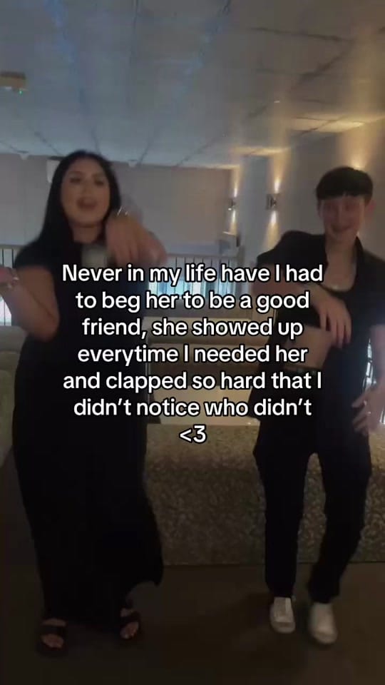 Post 9 by simoneonslow on TikTok (video)