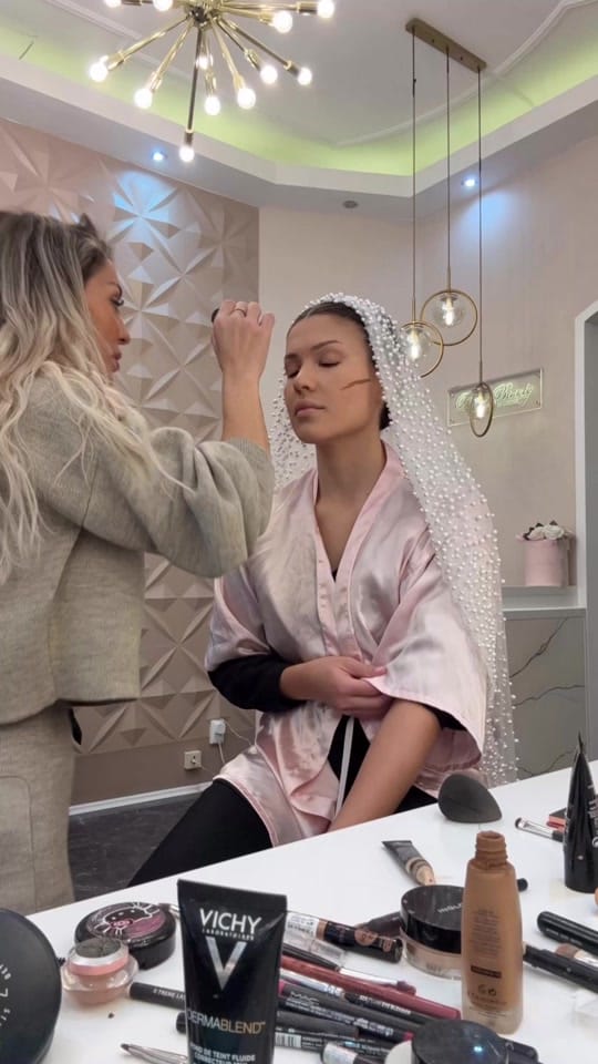 Post 8 by Rrezebeauty on TikTok (video)