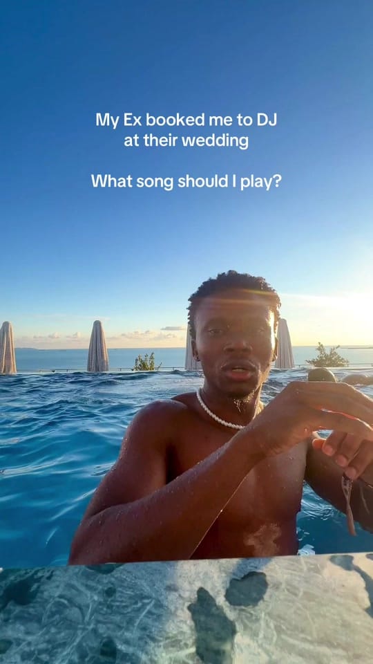 Post 3 by DJ HOLY | UK Afrobeats DJ on TikTok (video)