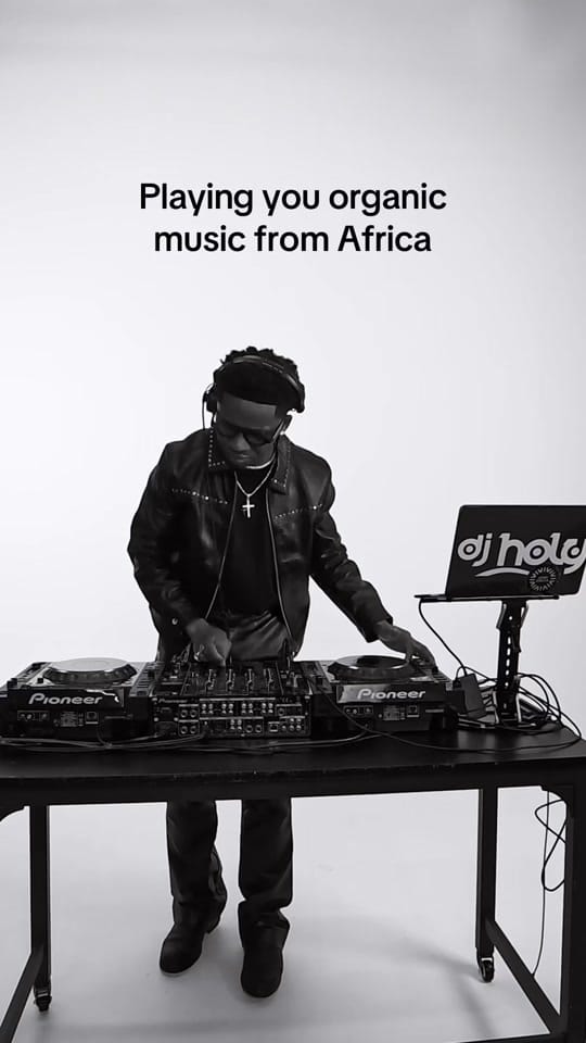 Post 4 by DJ HOLY | UK Afrobeats DJ on TikTok (video)