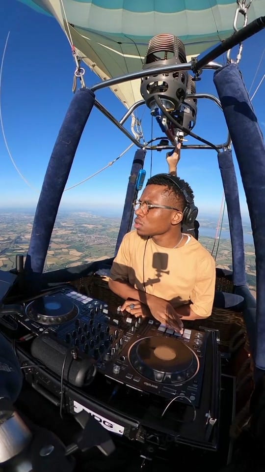Post 10 by DJ HOLY | UK Afrobeats DJ on TikTok (video)