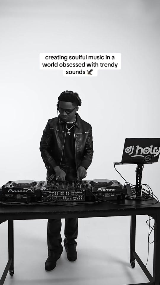 Post 6 by DJ HOLY | UK Afrobeats DJ on TikTok (video)