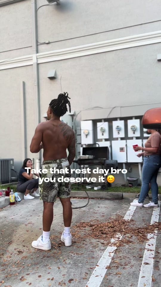 Post 6 by Justriemm on TikTok (video)
