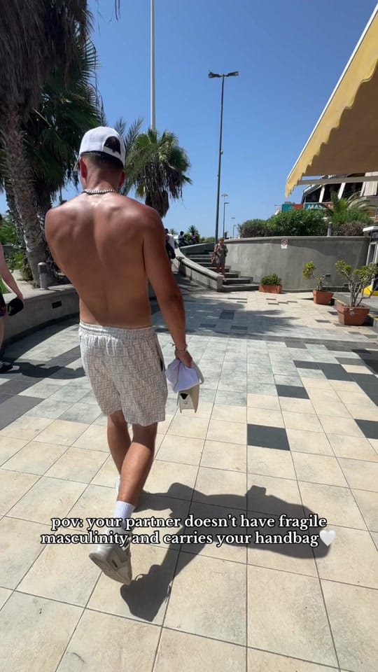 Post 3 by hols on TikTok (video)