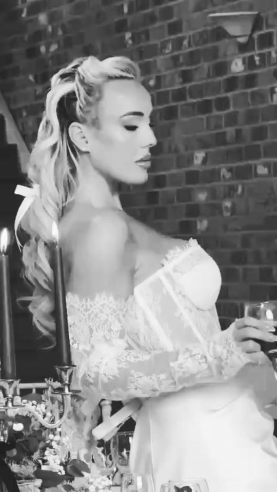 Post 7 by Jen Atkin on TikTok (video)