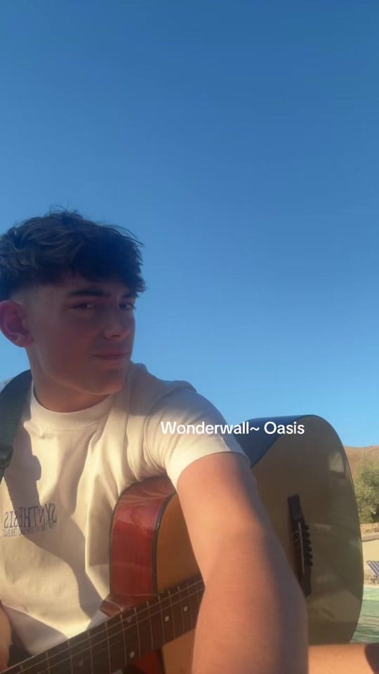 Post 8 by max.wmusic on TikTok (video)