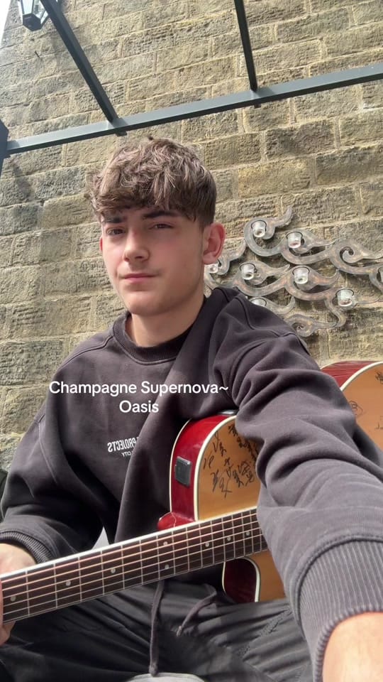 Post 10 by max.wmusic on TikTok (video)