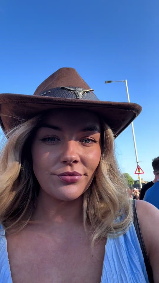 Post 1 by Emily Mackinnon on TikTok (video)