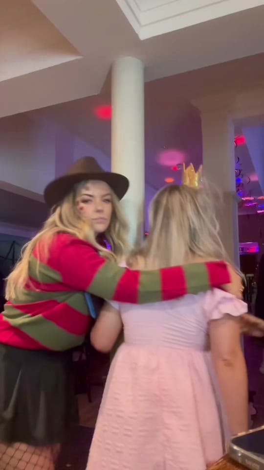Post 10 by Emily Mackinnon on TikTok (video)
