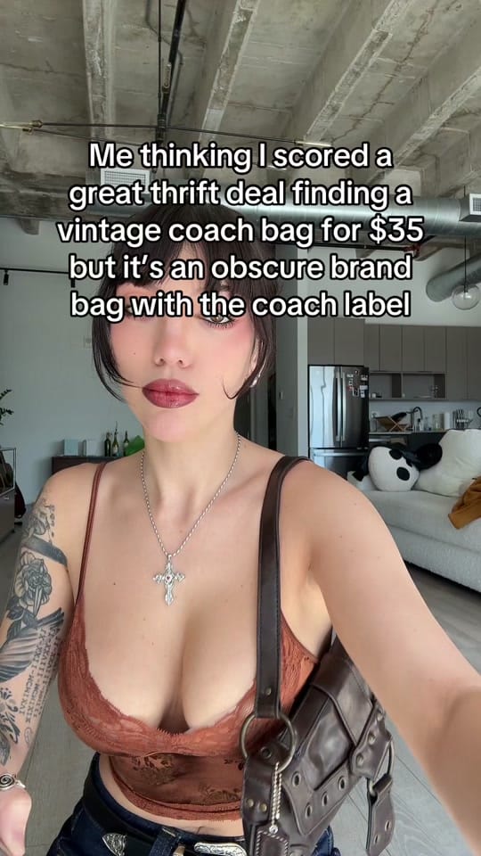 Post 8 by Lua Hills on TikTok (video)