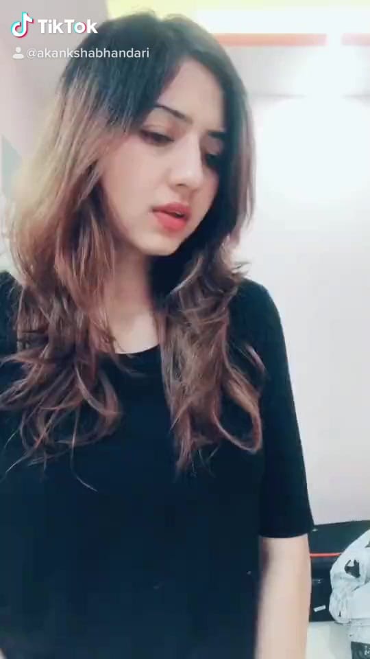 Post 9 by Akanksha Bhandari on TikTok (video)