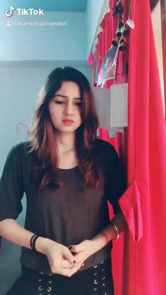 Post 6 by Akanksha Bhandari on TikTok (video)