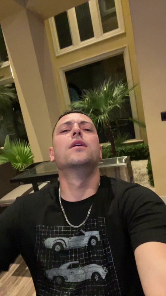 Post 2 by PeeWee on TikTok (video)