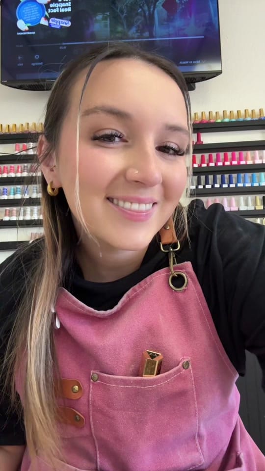 Post 6 by Emalee Alzate on TikTok (video)