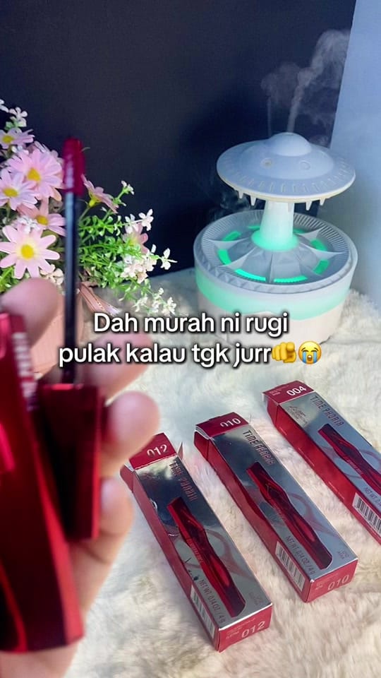 Post 4 by _personahub on TikTok (video)