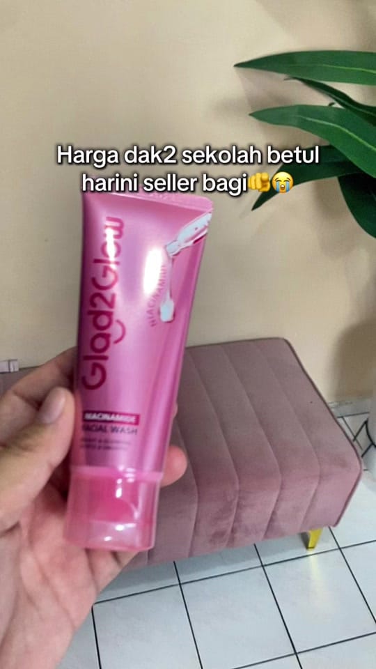 Post 8 by _personahub on TikTok (video)