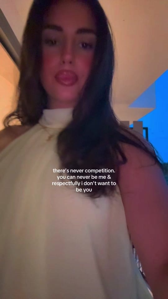 Post 3 by Olivia Isabella on TikTok (video)